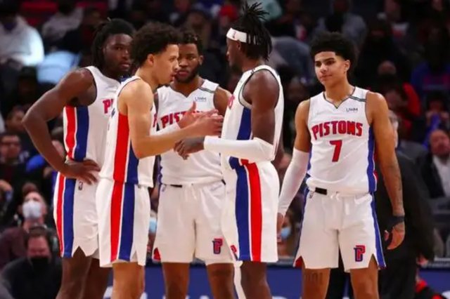 有球员在交 有球员在交