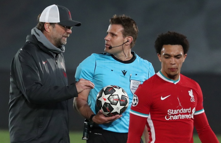 在对手未落 在对手未落